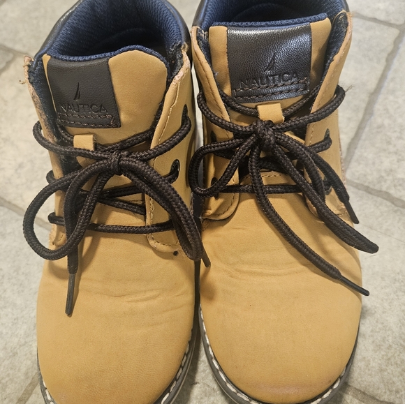 Size 13 little boys Nautica Kids Plot Chukka Boot Lace Up - Picture 2 of 5